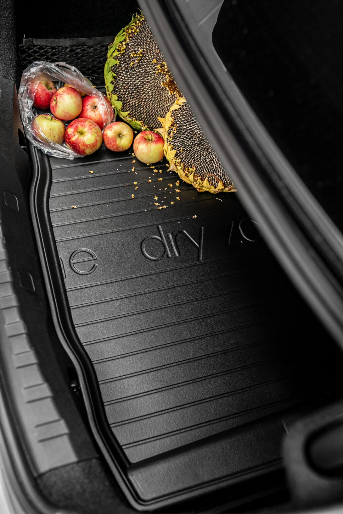 DRYZONE RUBBER TRUNK MAT PEUGEOT RIFTER ESTATE 2018-> – Autocubo
