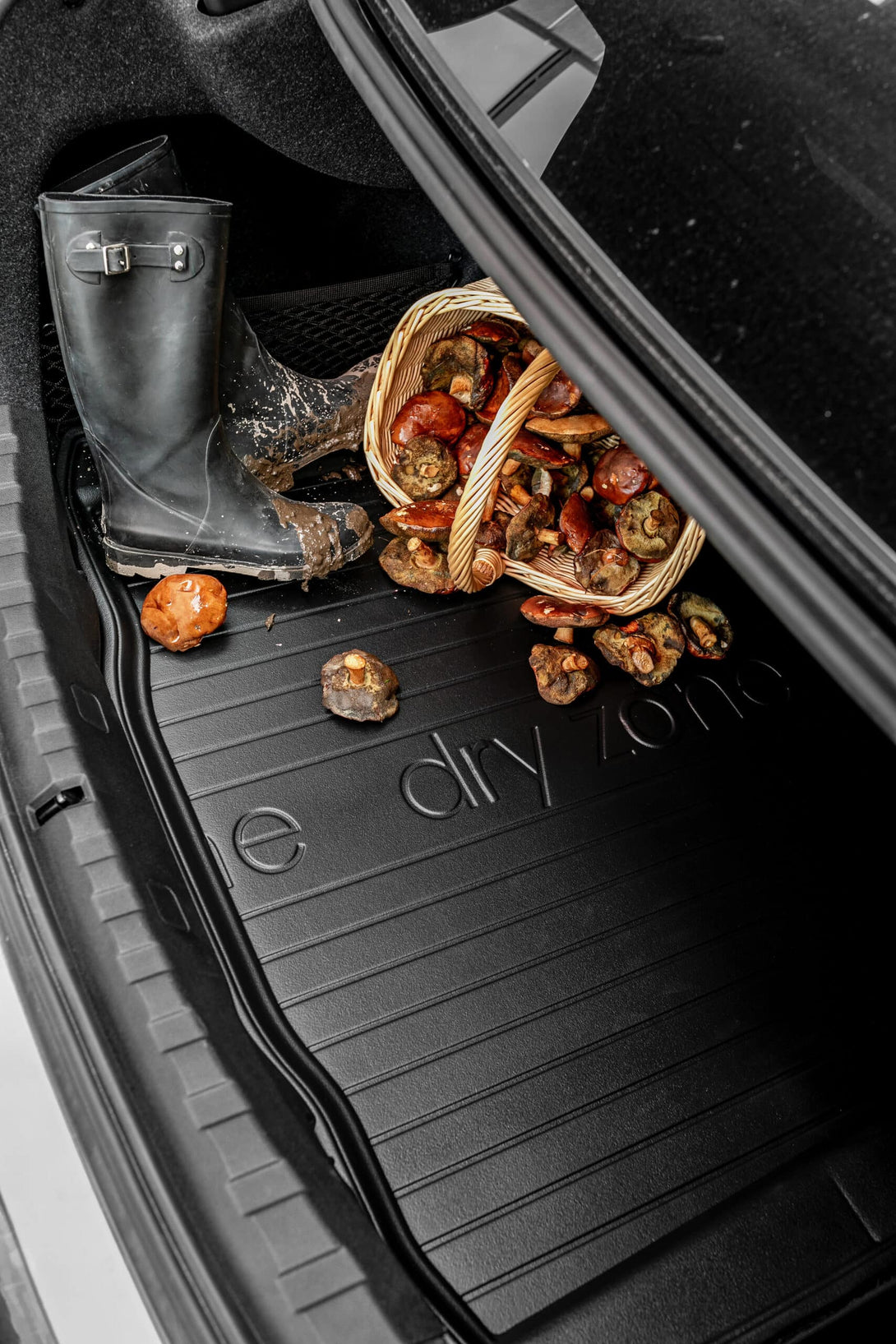DRYZONE RUBBER TRUNK MAT PEUGEOT RIFTER ESTATE 2018-> – Autocubo